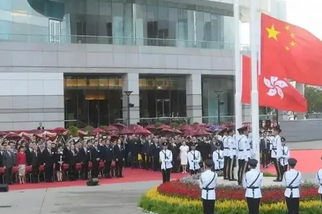 香港政府岗位风云：535名员工拒绝宣誓，集体离职震撼社会！